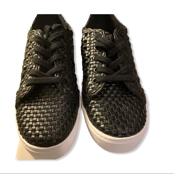 Marc Fisher Surly 2 Sneaker - Picture 3 of 6